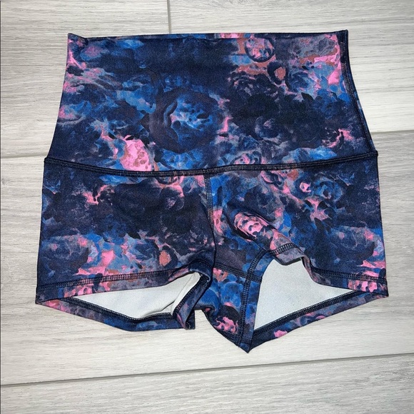 lululemon HR wunder under 2.5 shorts - Picture 1 of 2